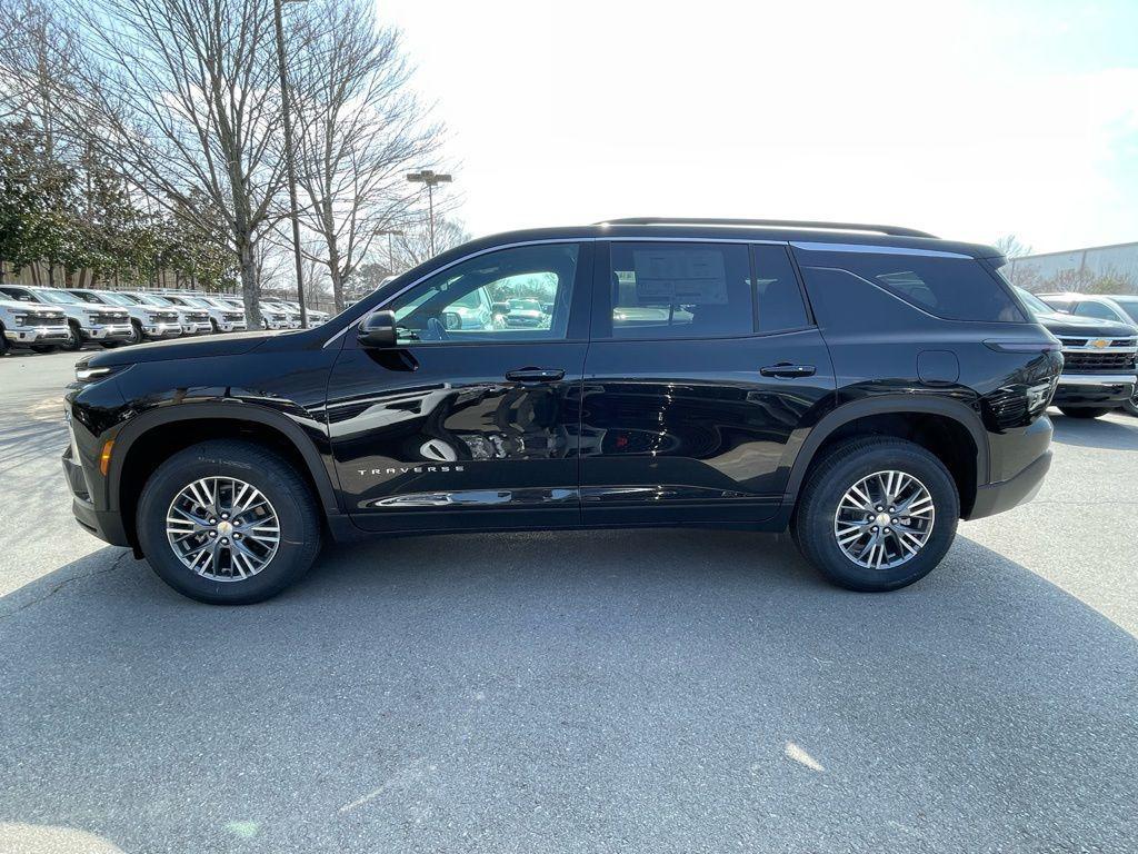 new 2026 Chevrolet Traverse car, priced at $42,990