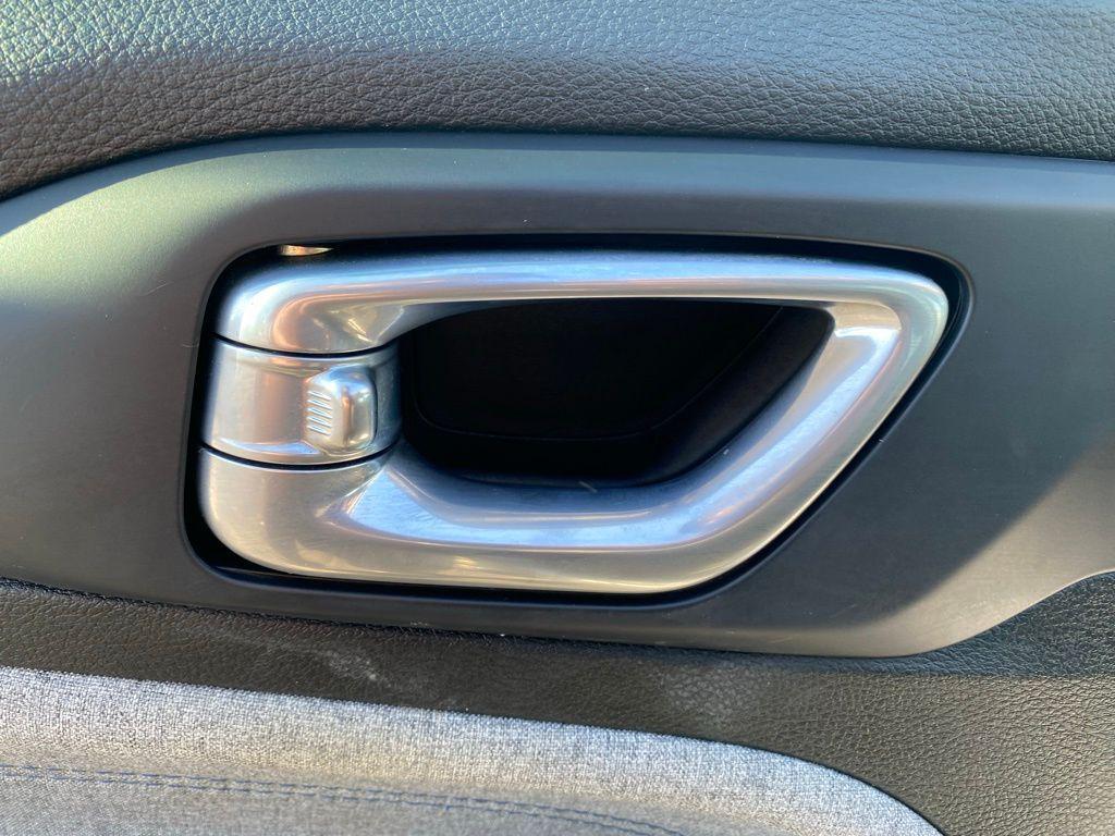 used 2022 Jeep Compass car, priced at $18,399