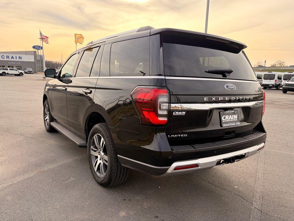 used 2024 Ford Expedition car, priced at $39,199