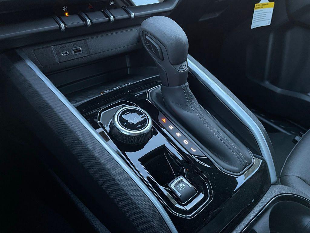 new 2026 Chevrolet Colorado car, priced at $41,595