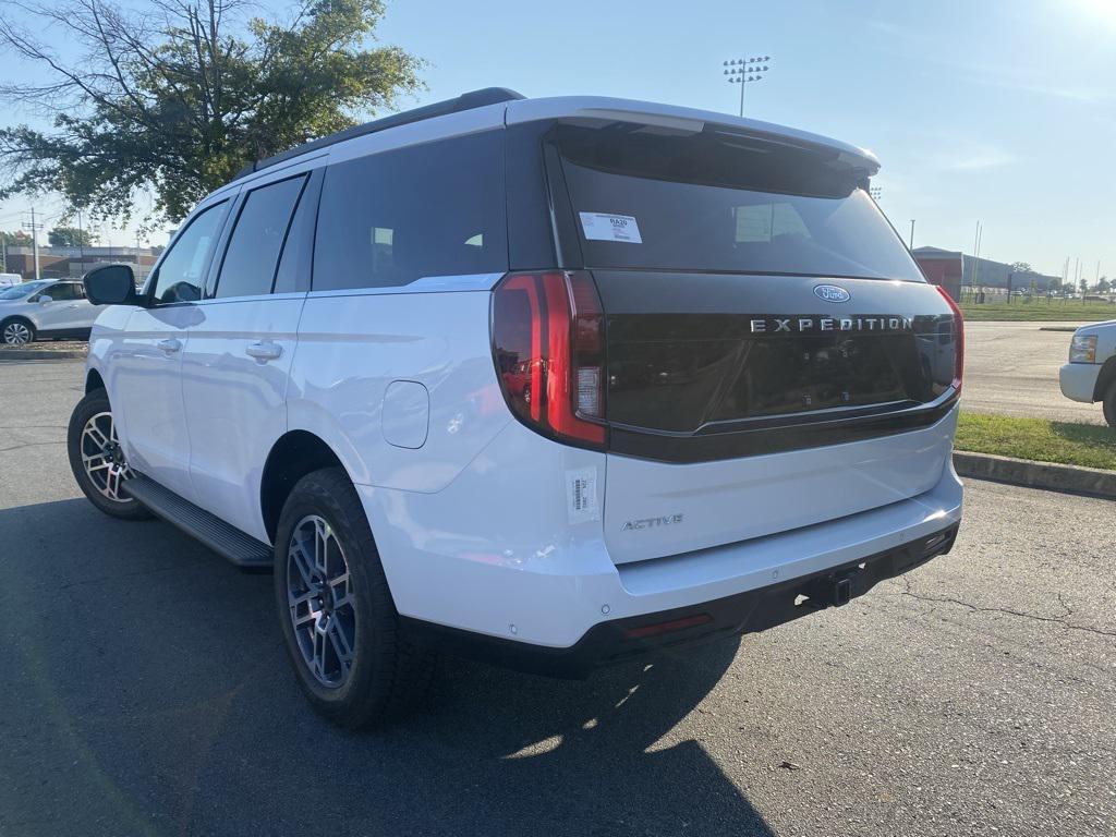 new 2025 Ford Expedition car, priced at $65,990