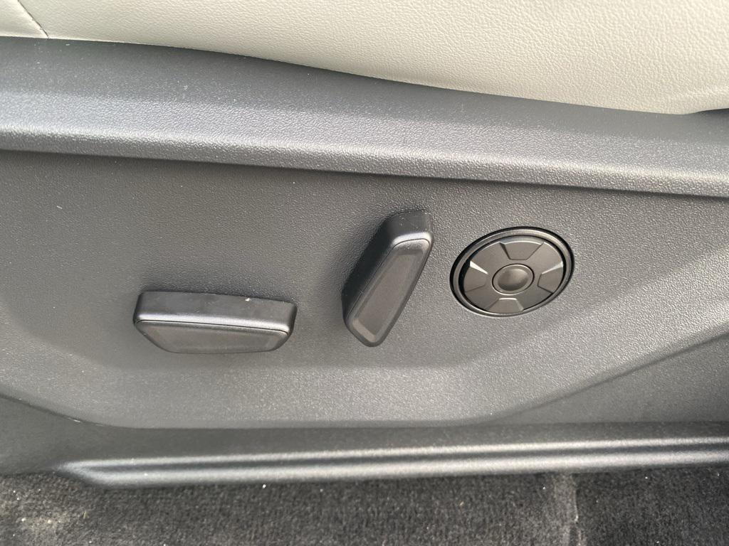 new 2025 Ford Expedition car, priced at $83,490