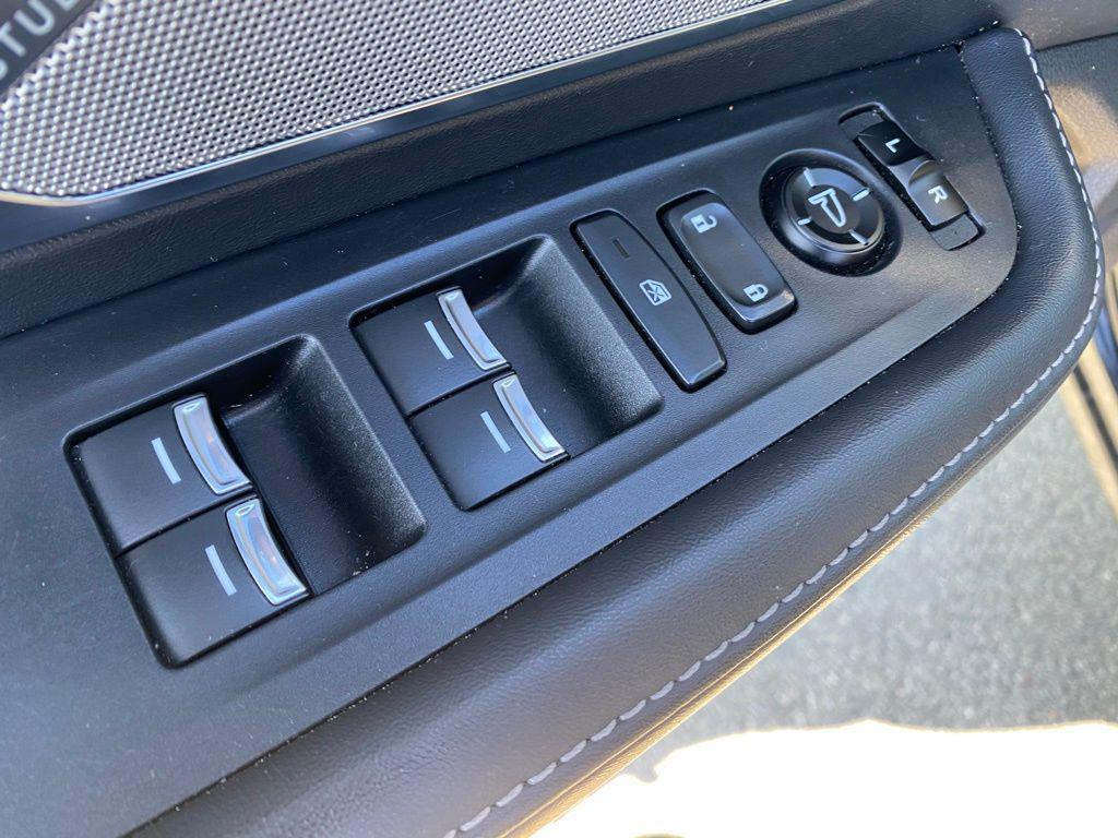 used 2020 Acura RDX car, priced at $21,999