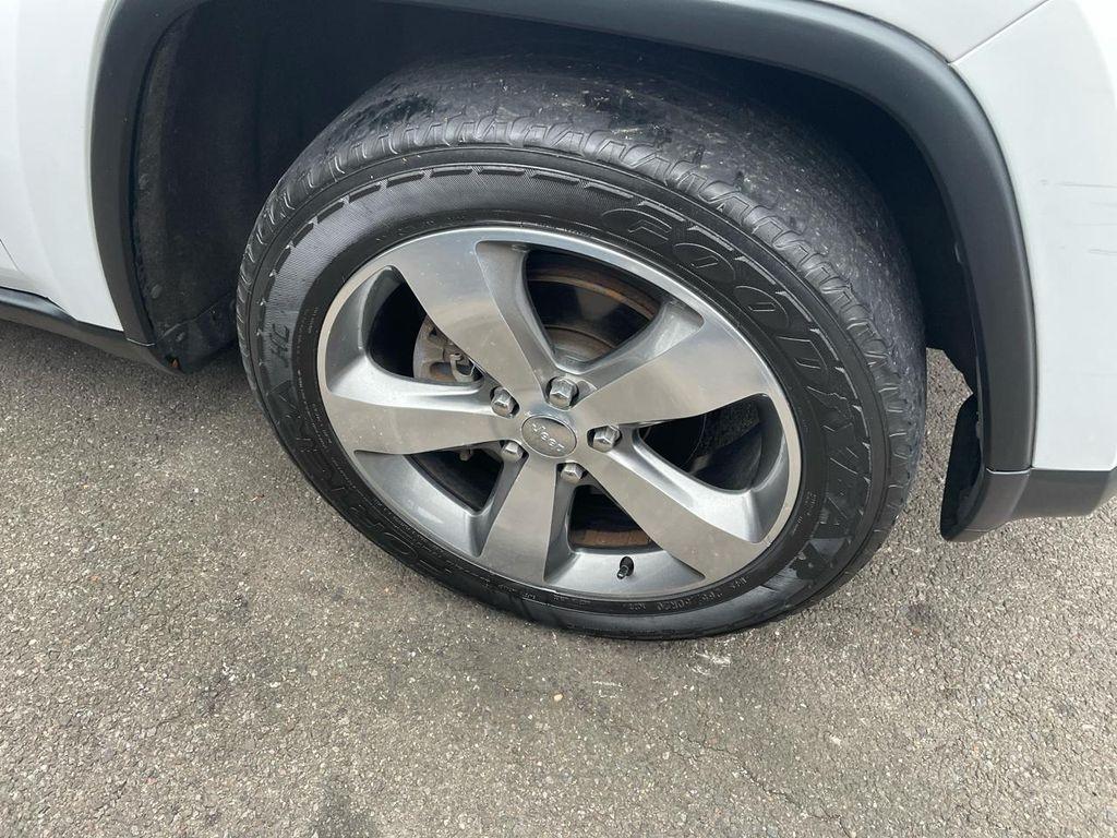 used 2015 Jeep Grand Cherokee car, priced at $13,695