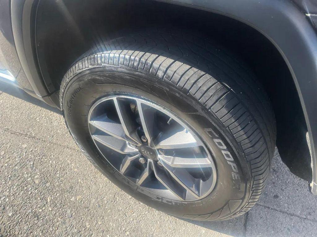 used 2019 Jeep Grand Cherokee car, priced at $20,995