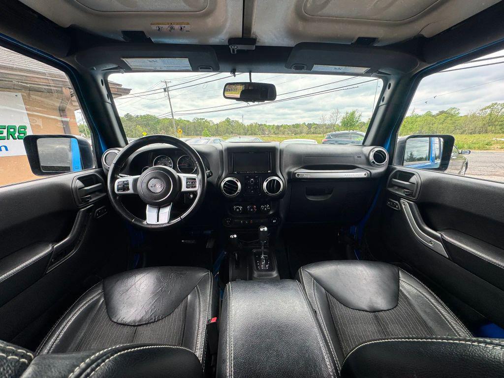 used 2015 Jeep Wrangler Unlimited car, priced at $14,995
