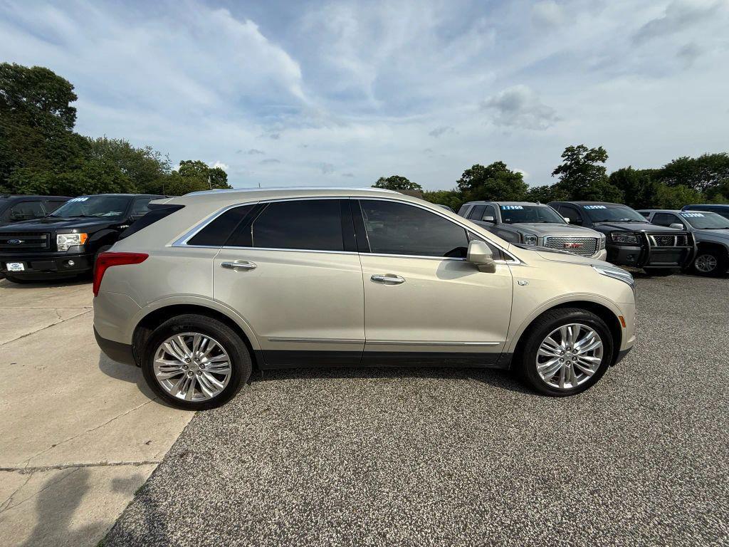 used 2017 Cadillac XT5 car, priced at $10,995