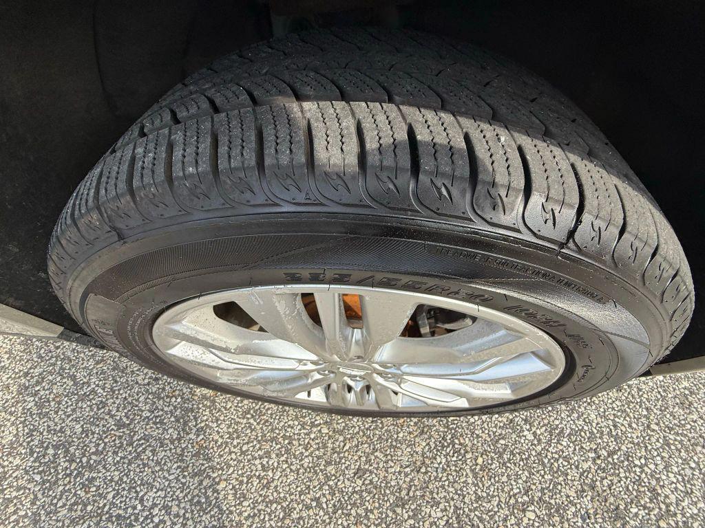 used 2017 Cadillac XT5 car, priced at $10,995