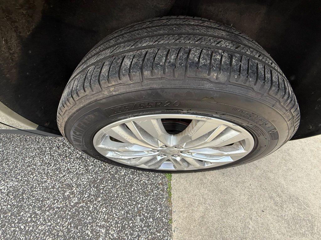 used 2017 Cadillac XT5 car, priced at $10,995