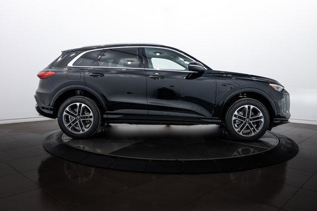 new 2025 Audi Q5 car, priced at $53,628