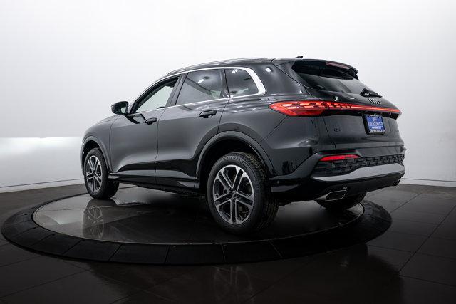 new 2025 Audi Q5 car, priced at $53,628