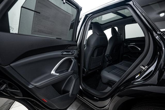 new 2025 Audi Q5 car, priced at $57,613