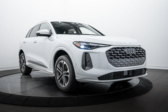 new 2025 Audi Q5 car, priced at $51,917