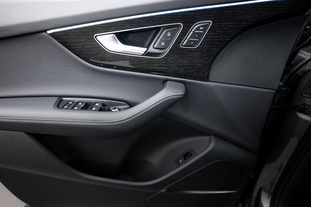 new 2026 Audi Q7 car, priced at $68,409