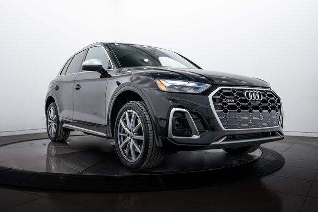 used 2022 Audi SQ5 car, priced at $37,987