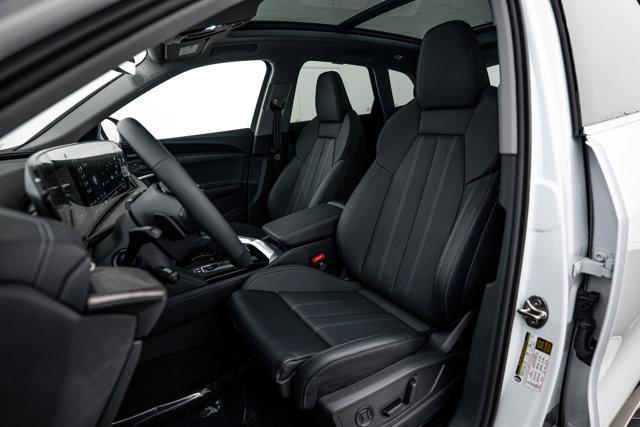new 2025 Audi Q5 car, priced at $58,297