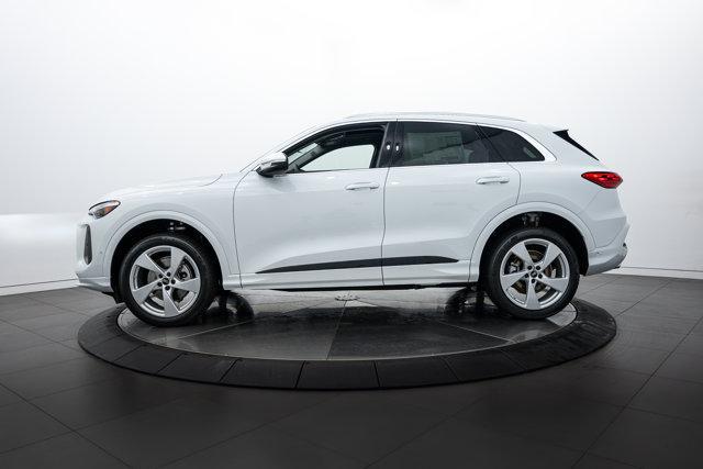 new 2025 Audi Q5 car, priced at $58,297