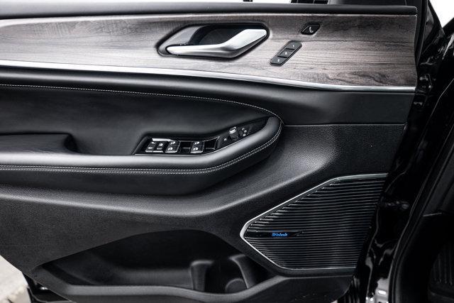 used 2022 Jeep Grand Cherokee car, priced at $33,587