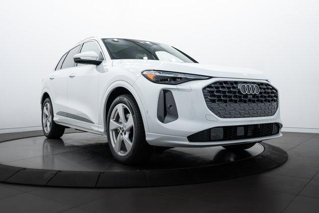 new 2025 Audi Q5 car, priced at $58,297