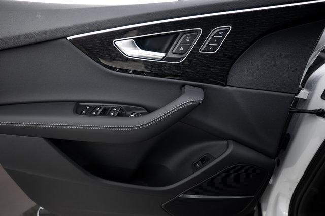 new 2026 Audi Q7 car, priced at $74,489