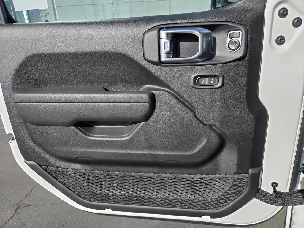 new 2026 Jeep Wrangler car, priced at $53,105