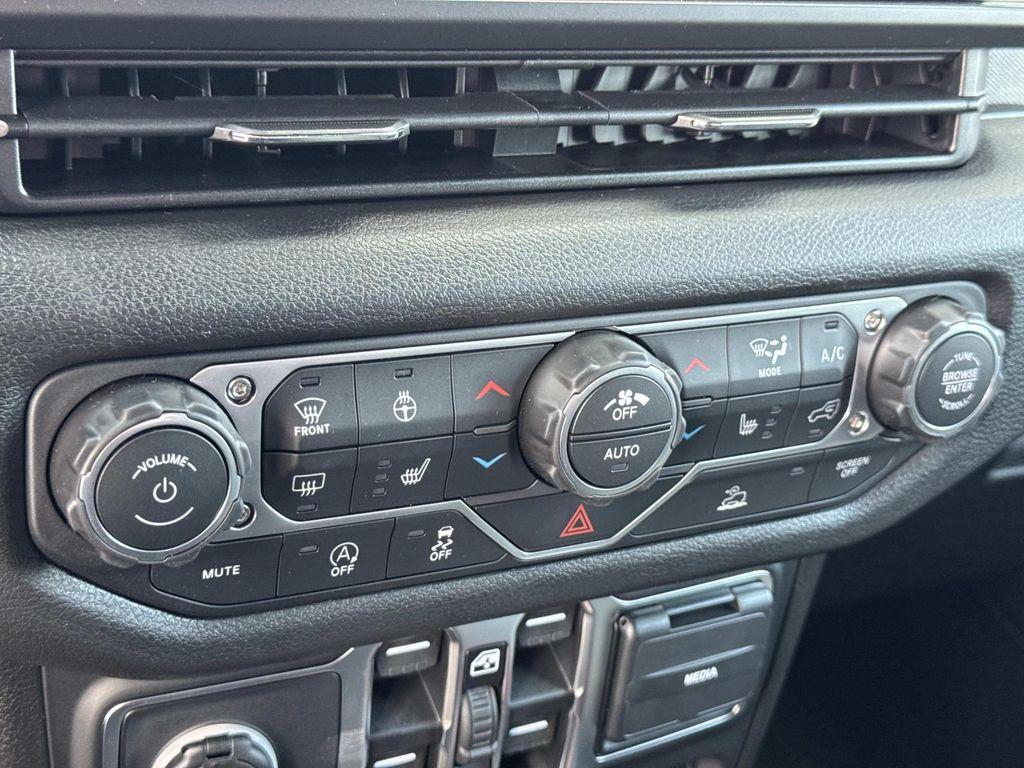 new 2026 Jeep Gladiator car, priced at $444,989