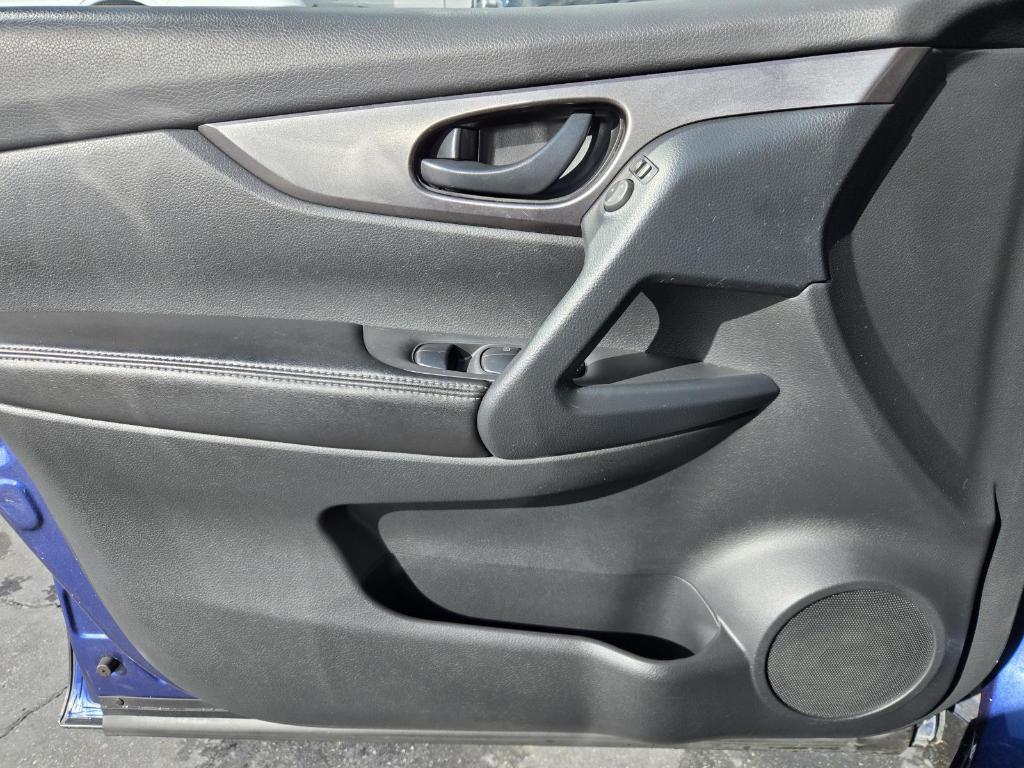 used 2022 Nissan Rogue Sport car, priced at $17,995