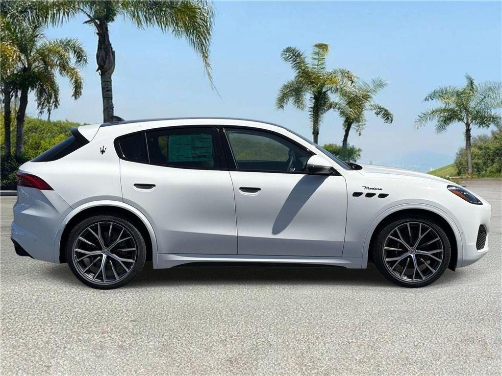 new 2026 Maserati Grecale car, priced at $91,725