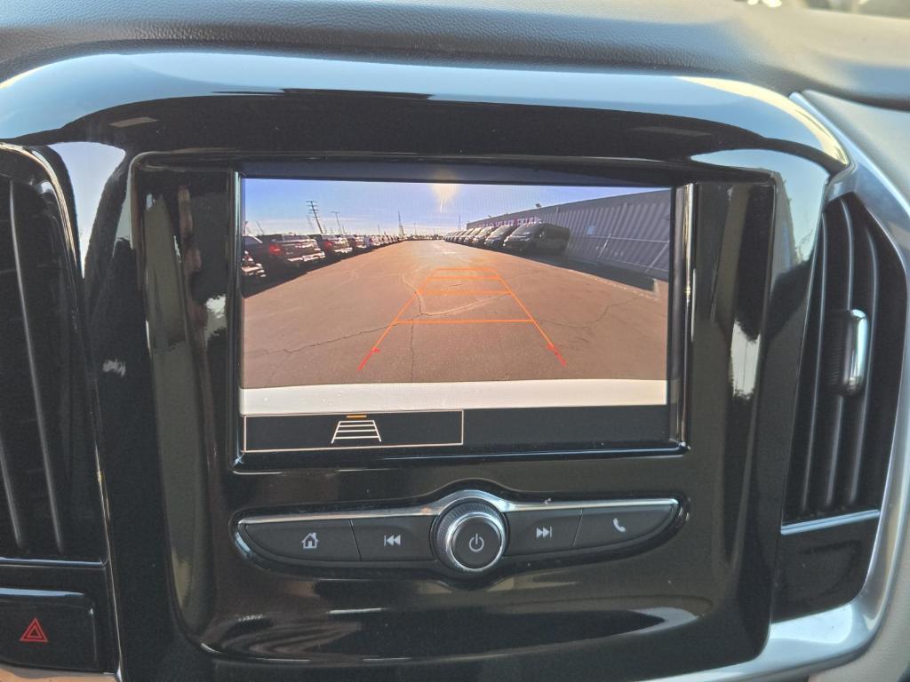 used 2023 Chevrolet Traverse car, priced at $25,465