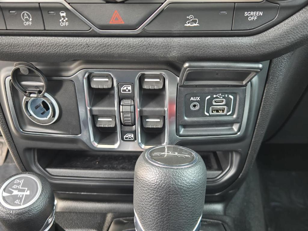 new 2026 Jeep Gladiator car, priced at $46,710