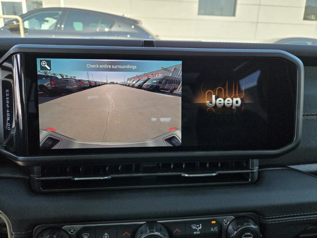 new 2026 Jeep Gladiator car, priced at $55,585