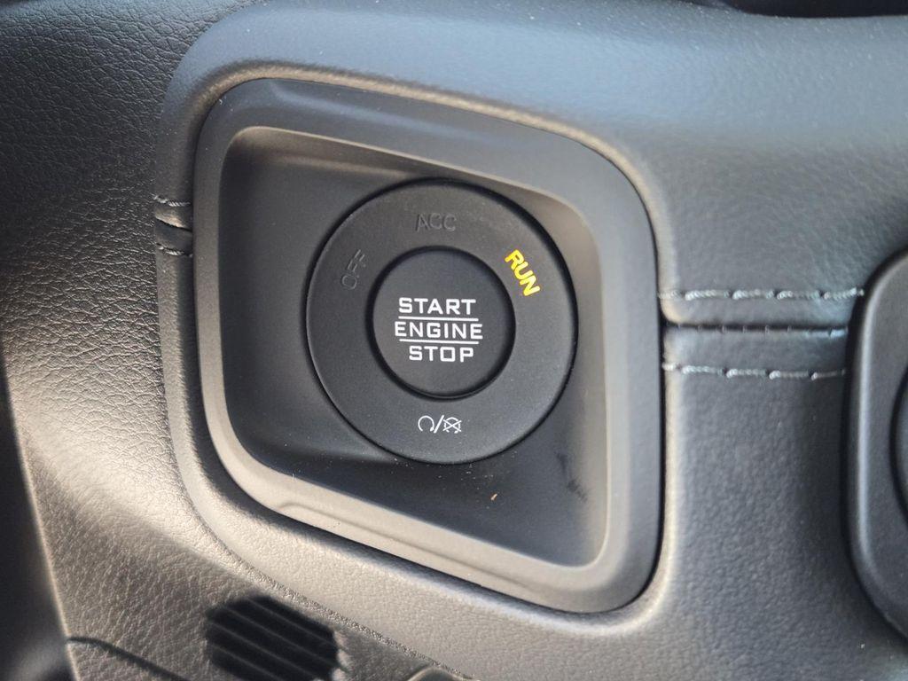 new 2026 Jeep Gladiator car, priced at $56,585