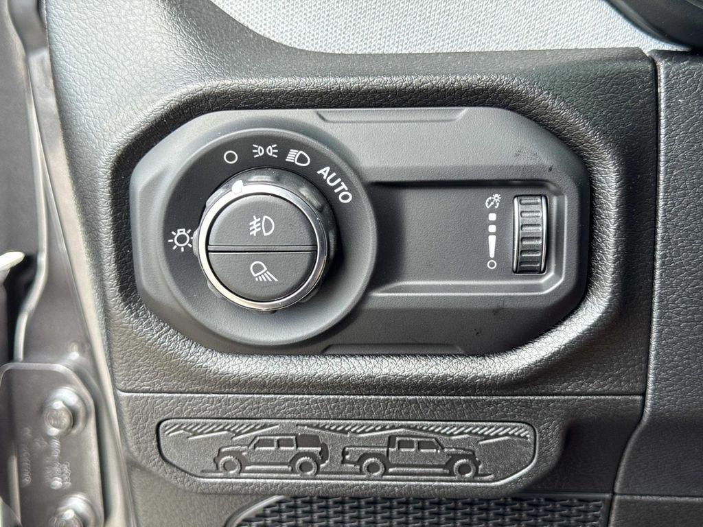 new 2026 Jeep Gladiator car, priced at $47,975