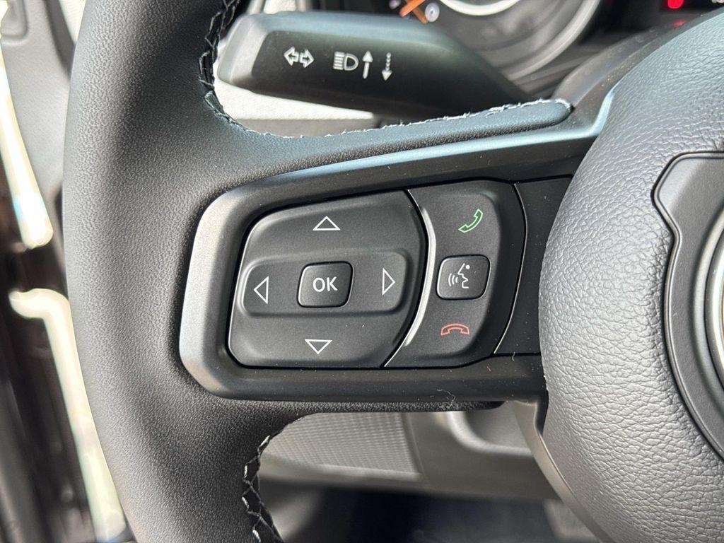 new 2026 Jeep Gladiator car, priced at $47,975