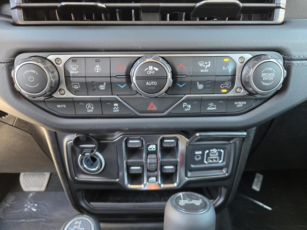 new 2026 Jeep Wrangler car, priced at $54,185