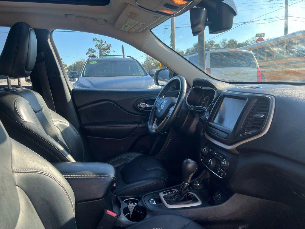 used 2015 Jeep Cherokee car, priced at $8,999