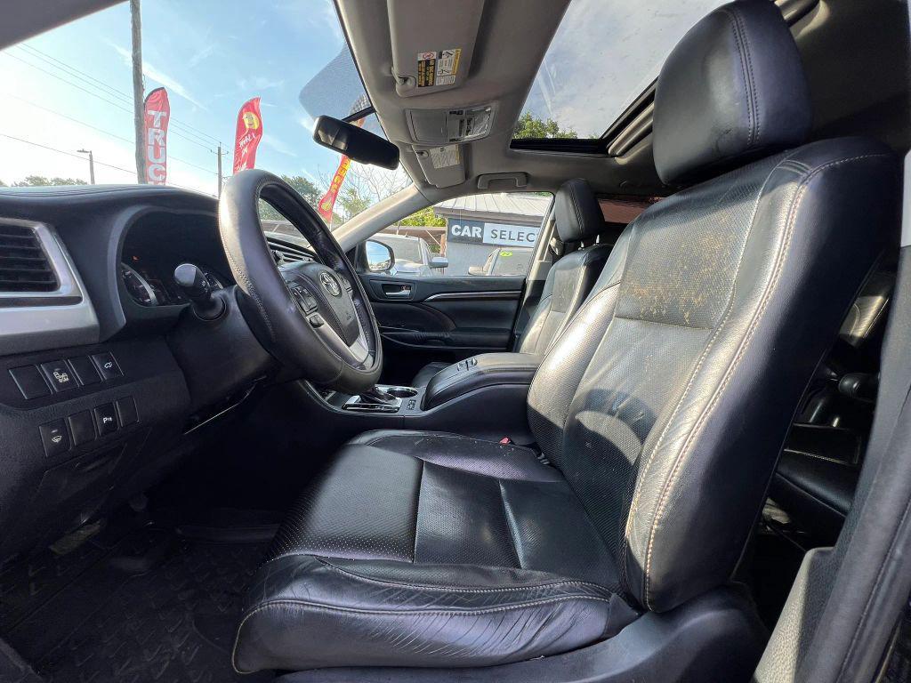 used 2015 Toyota Highlander car, priced at $12,999