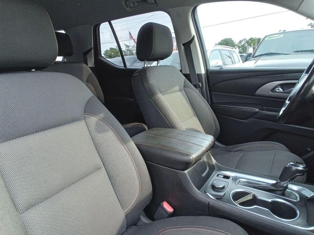 used 2018 Chevrolet Traverse car, priced at $10,999