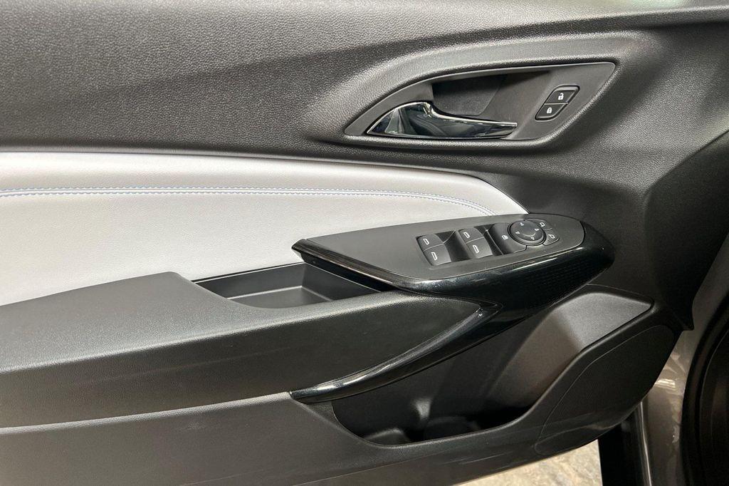 new 2025 Chevrolet Trax car, priced at $23,676