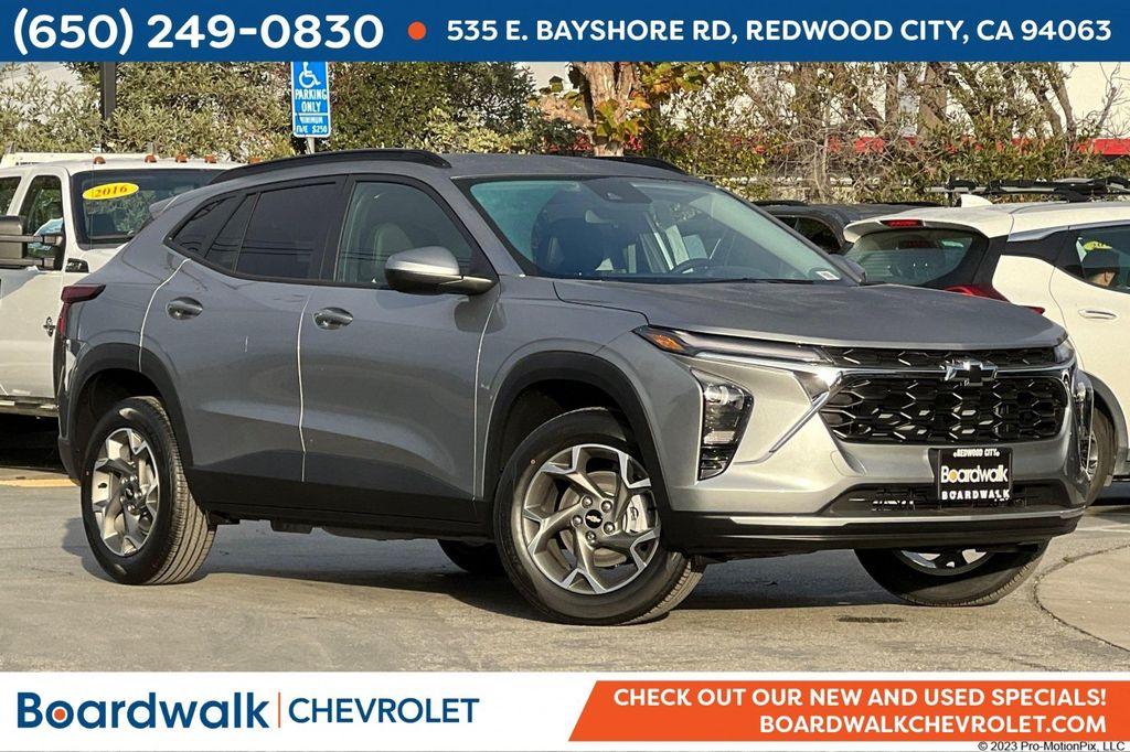 new 2026 Chevrolet Trax car, priced at $26,014