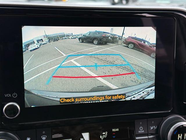 used 2024 Toyota Highlander car, priced at $41,253