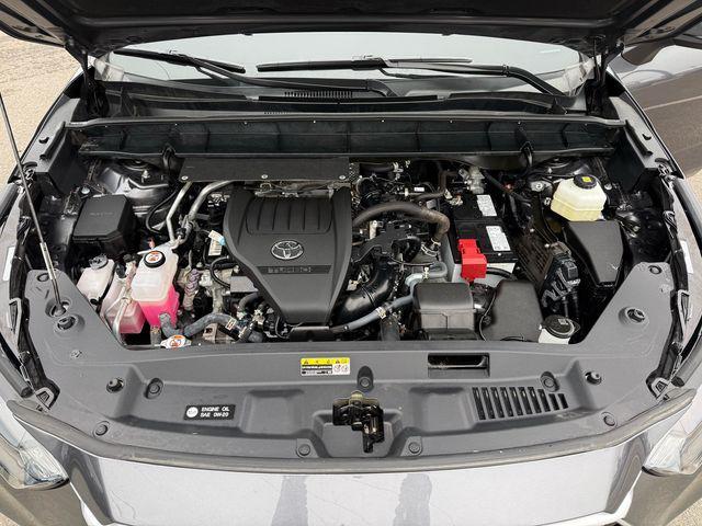 used 2024 Toyota Highlander car, priced at $41,253