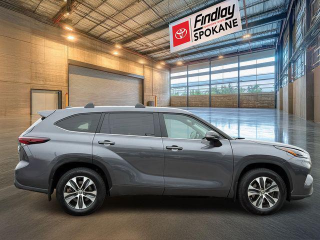 used 2024 Toyota Highlander car, priced at $41,253