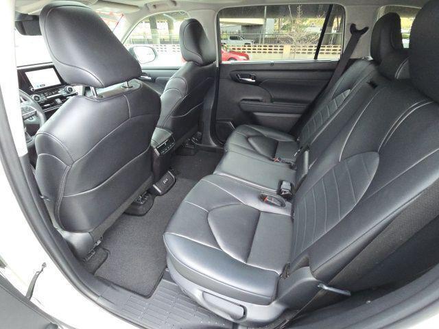 used 2024 Toyota Highlander car, priced at $40,800
