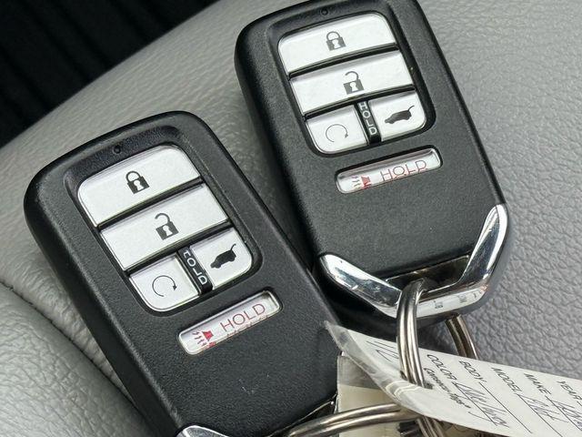 used 2021 Honda Pilot car, priced at $26,995