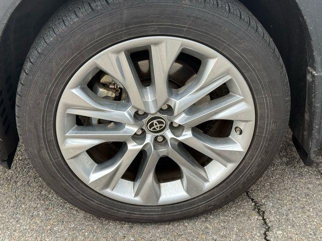 used 2022 Toyota Highlander Hybrid car, priced at $41,595