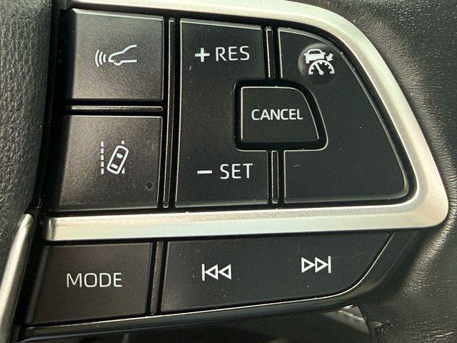 used 2022 Toyota Highlander Hybrid car, priced at $41,100