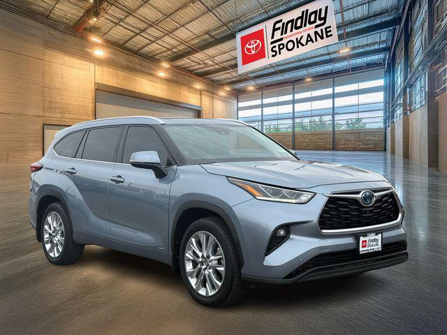 used 2022 Toyota Highlander Hybrid car, priced at $41,100