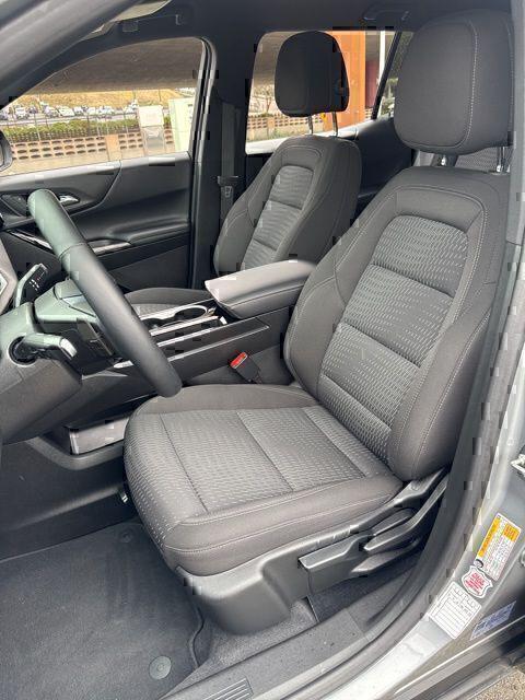 used 2025 Chevrolet Equinox car, priced at $28,300