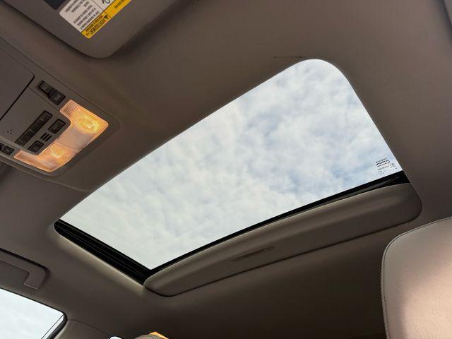 used 2018 Toyota Highlander Hybrid car, priced at $26,100